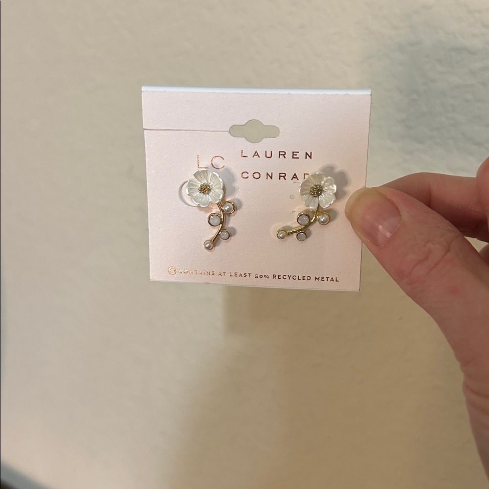 LC $$ Lauren Conrad Earrings NWT Gold and Pearlescent Floral Earrings